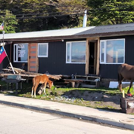 Refugio Jemmy Button Hotel Puerto Williams Buitenkant foto